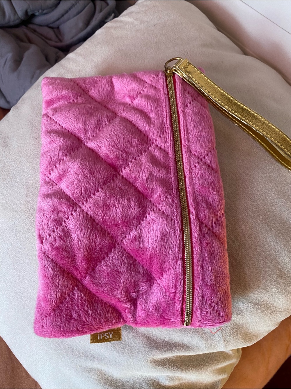 ipsy Quilted Pink Faux-Fur Wristlet with Gold Strap